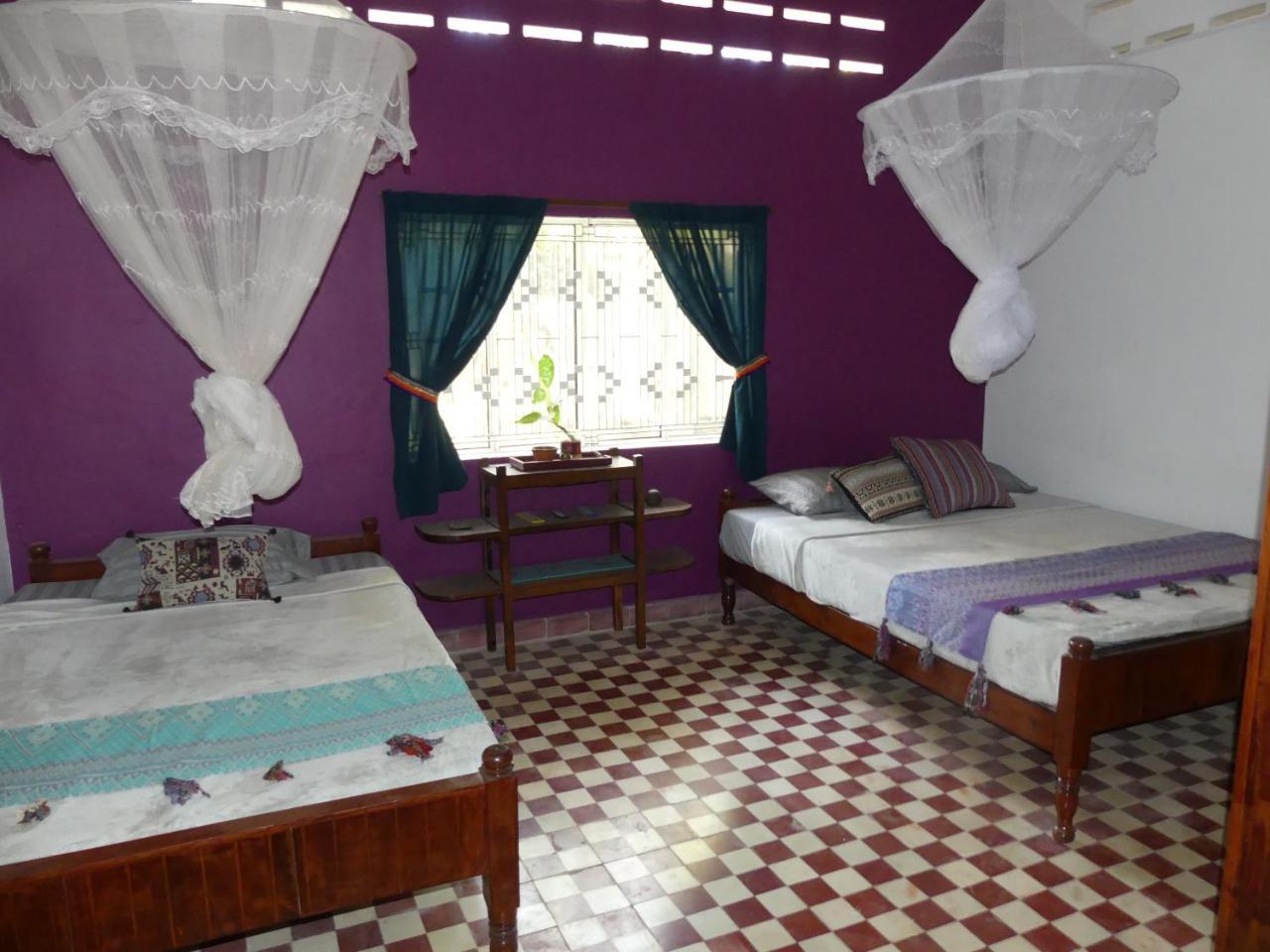 The Playground Bed and Breakfast Kampot Exteriör bild