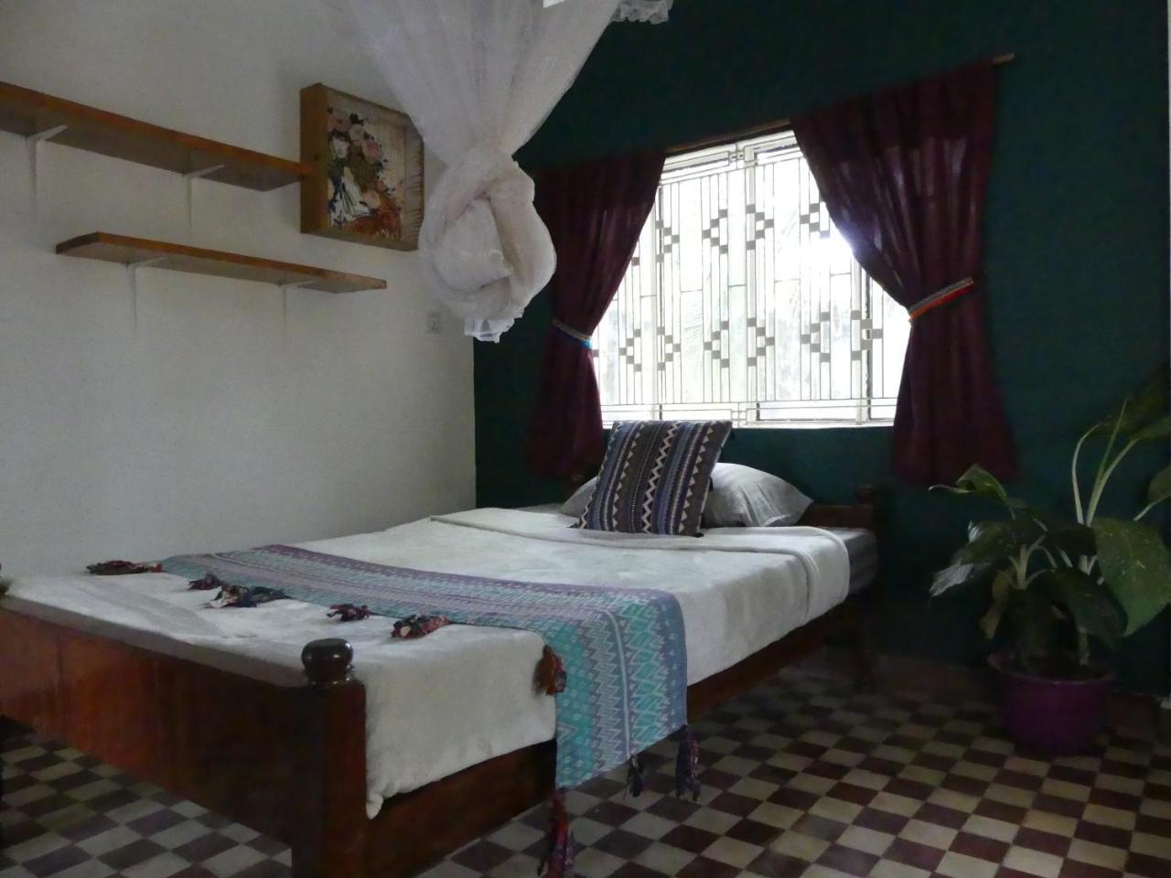The Playground Bed and Breakfast Kampot Exteriör bild