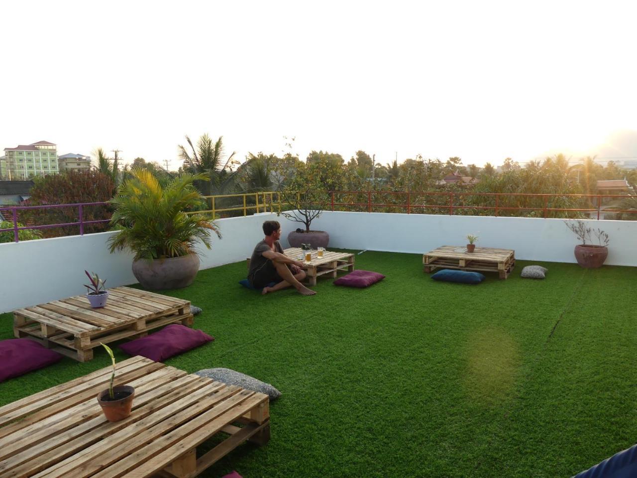 The Playground Bed and Breakfast Kampot Exteriör bild