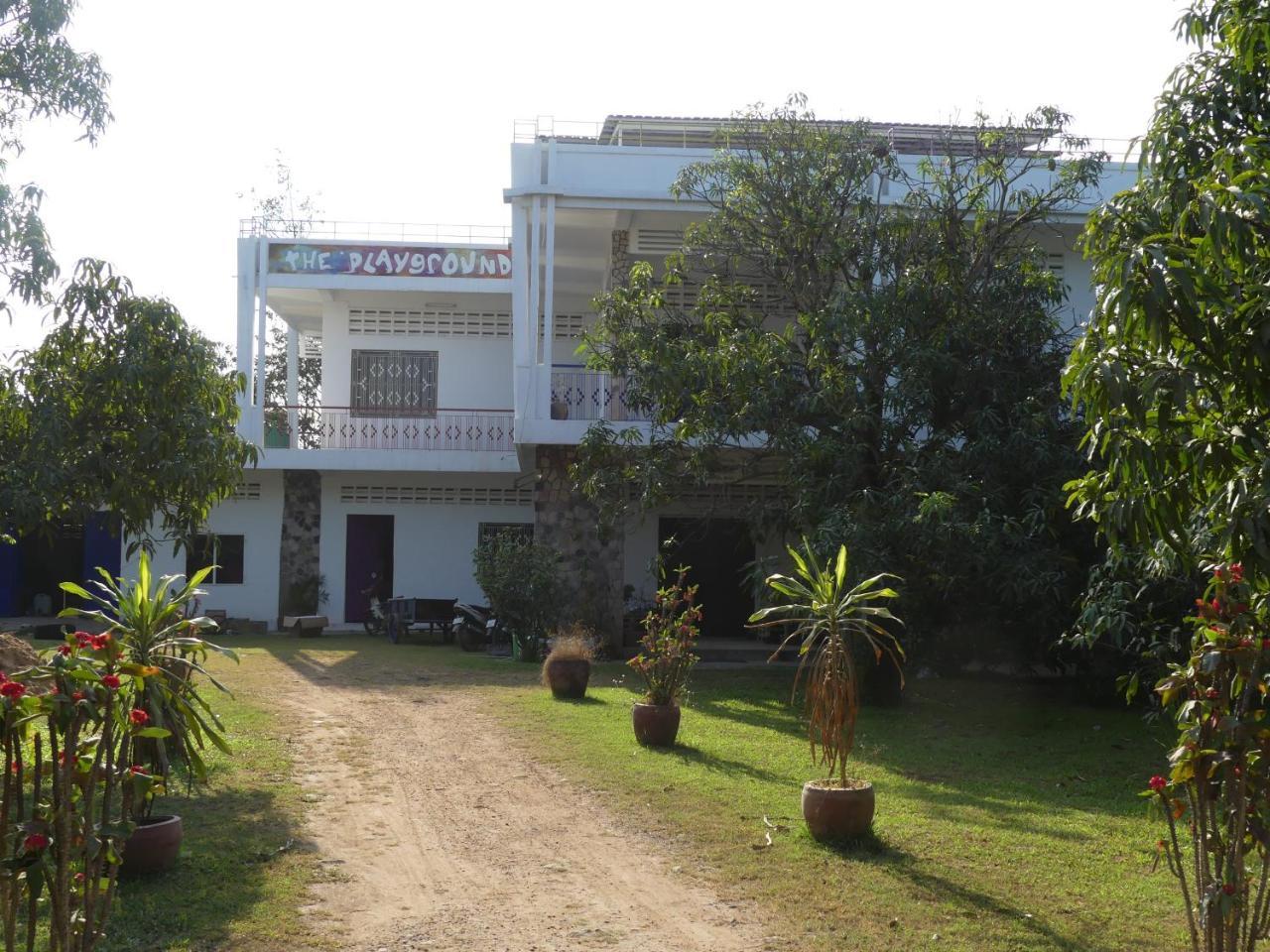 The Playground Bed and Breakfast Kampot Exteriör bild