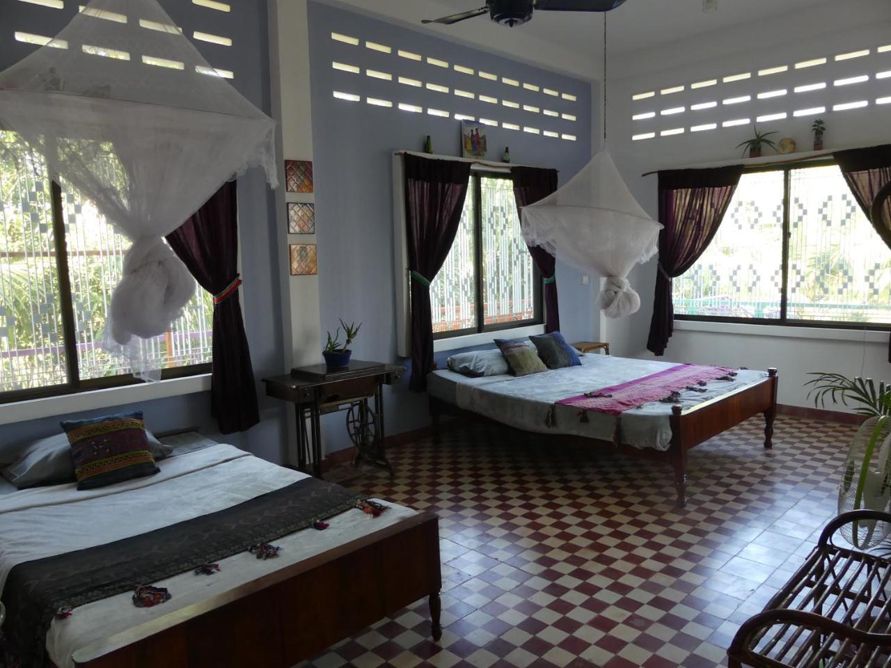 The Playground Bed and Breakfast Kampot Exteriör bild