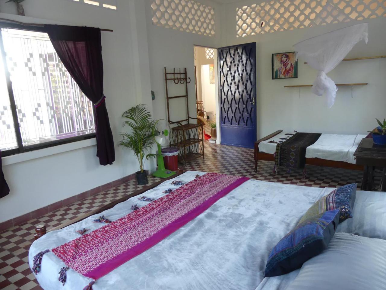 The Playground Bed and Breakfast Kampot Exteriör bild