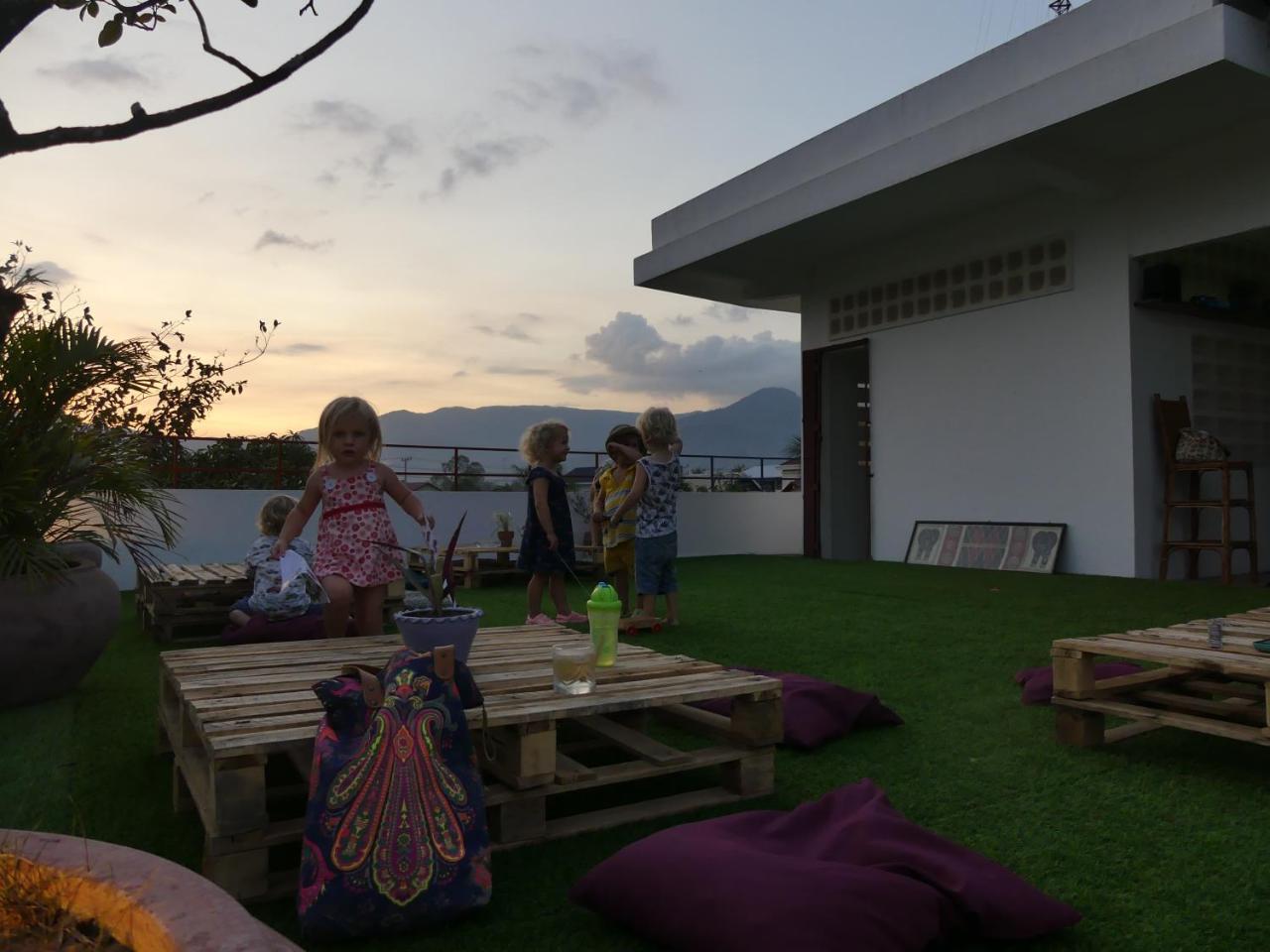The Playground Bed and Breakfast Kampot Exteriör bild