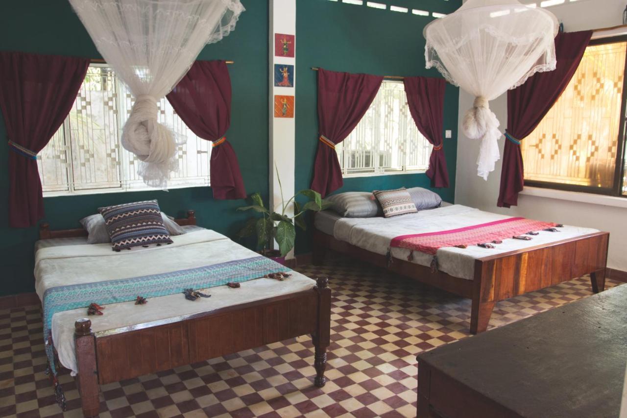 The Playground Bed and Breakfast Kampot Exteriör bild