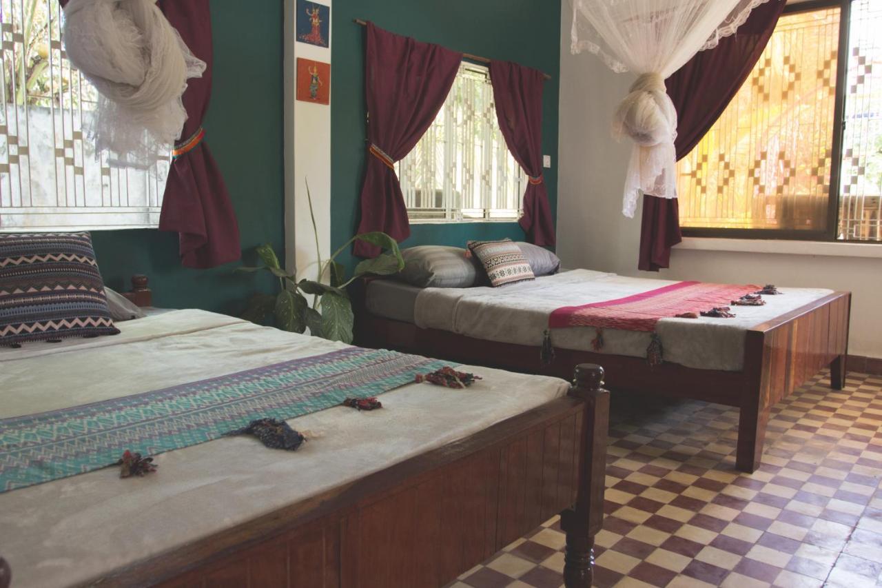 The Playground Bed and Breakfast Kampot Exteriör bild