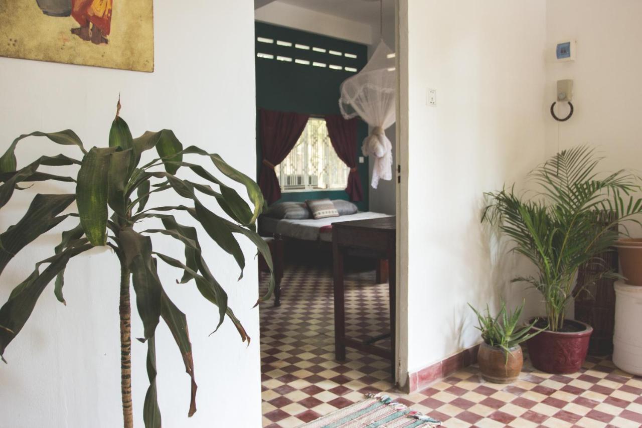The Playground Bed and Breakfast Kampot Exteriör bild