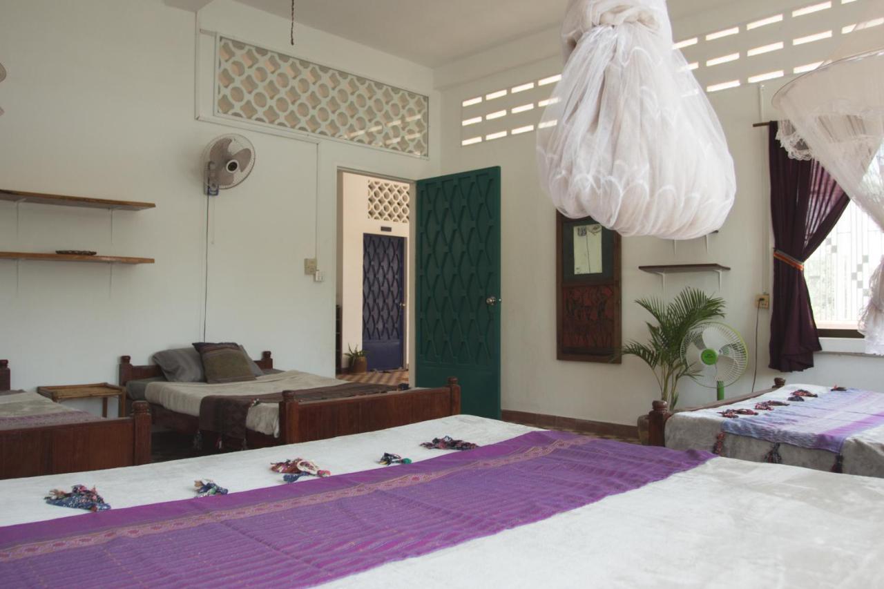 The Playground Bed and Breakfast Kampot Exteriör bild