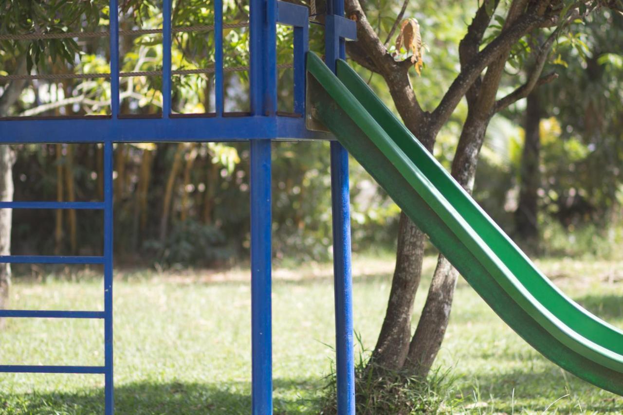 The Playground Bed and Breakfast Kampot Exteriör bild