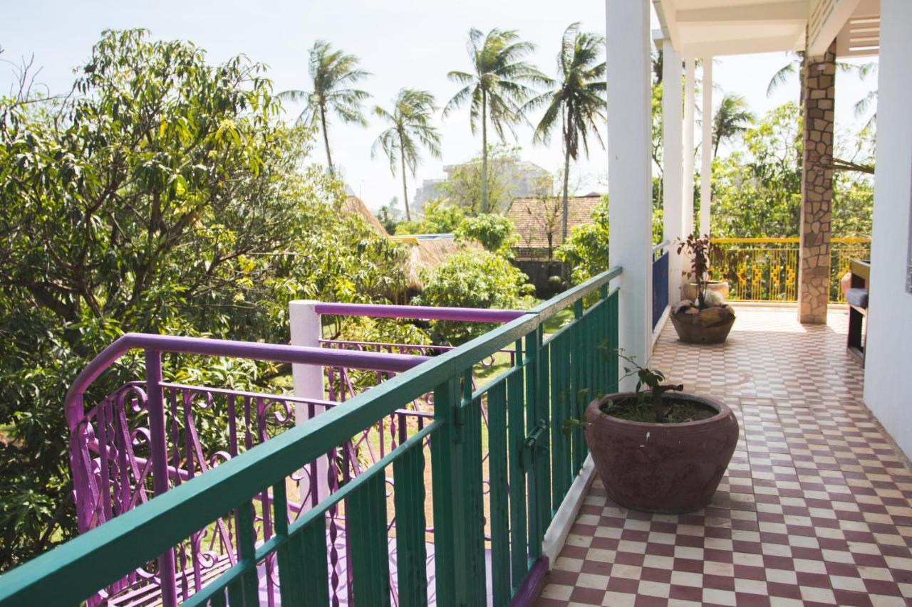 The Playground Bed and Breakfast Kampot Exteriör bild